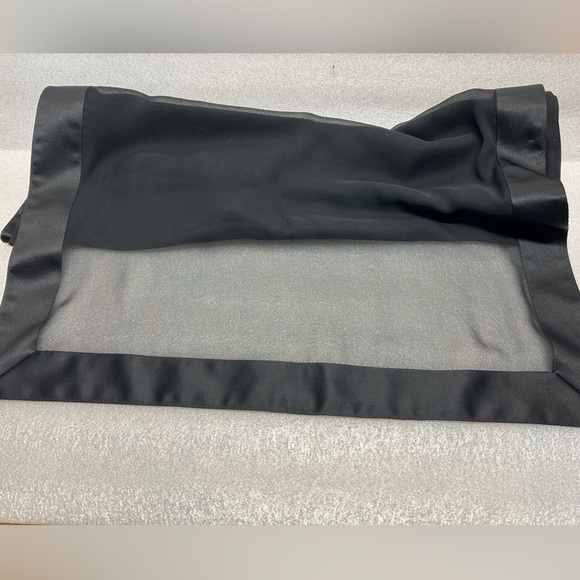 Lady’s black sheer wrap - Picture 2 of 4
